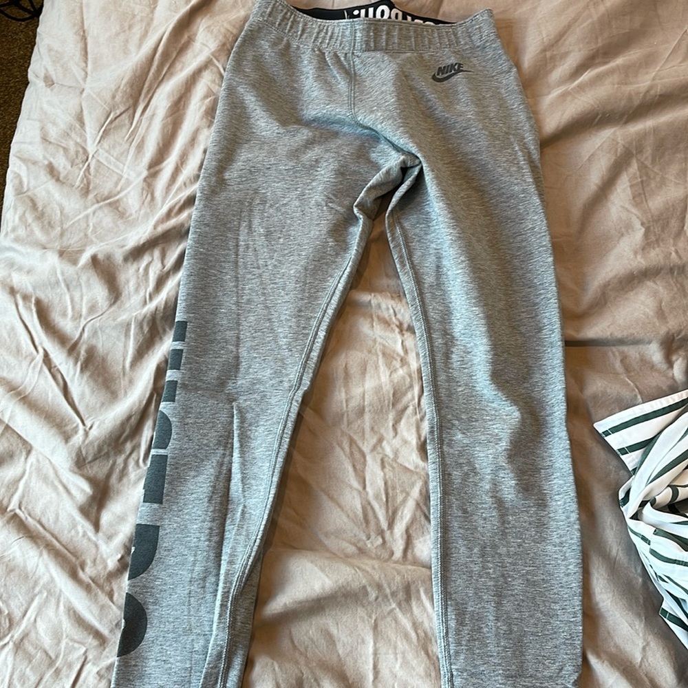Nike leggings